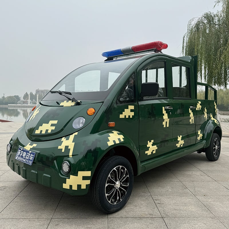 迷彩带斗巡逻车
